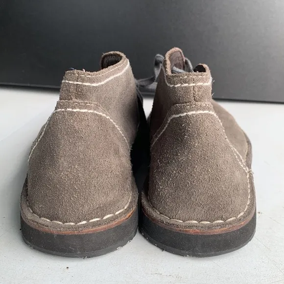 S326 John Varvatos Men’s Size 9 Weathered Suede Chukka Boots Star USA Brown Gray