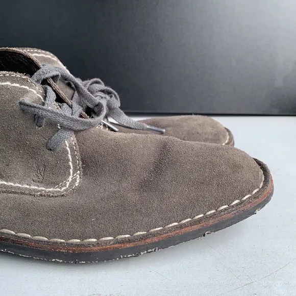 S326 John Varvatos Men’s Size 9 Weathered Suede Chukka Boots Star USA Brown Gray
