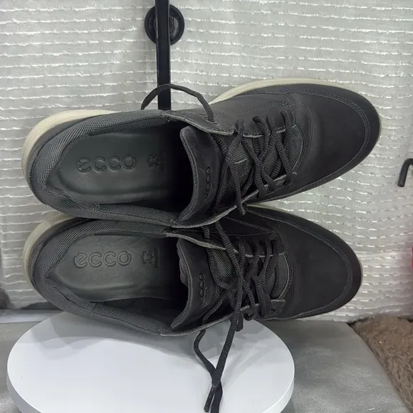 (S6) ECCO IRVING - Low Topsoil Men's / Shoes / Sneakers, size 13 leather
