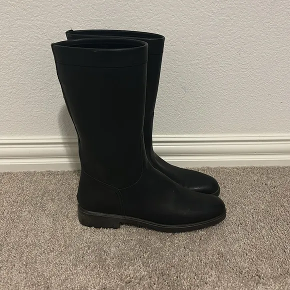 Salvatore ferragamo Black Rubber High Rain Boots Size 8