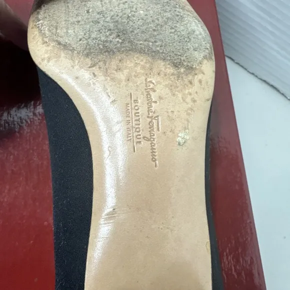 SALVATORE FERRAGAMO Boutique SONIA FABRIC Women's Shoes  SIZE 7B Great Condition
