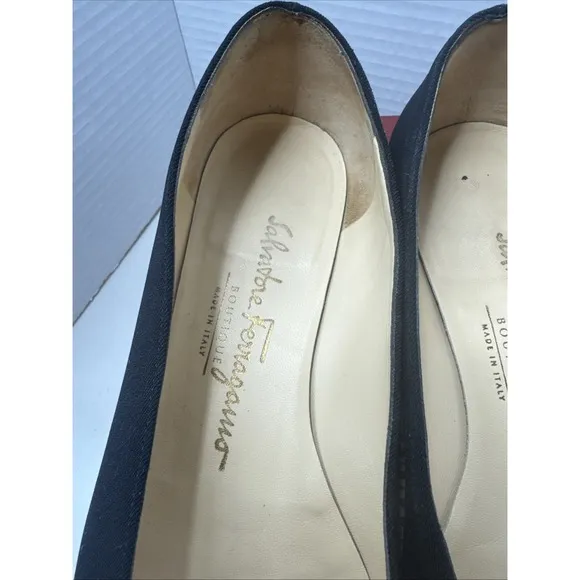 SALVATORE FERRAGAMO Boutique SONIA FABRIC Women's Shoes  SIZE 7B Great Condition