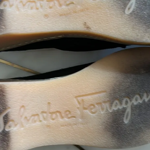 Salvatore FERRAGAMO shoes size 8.5 2A(narrow)