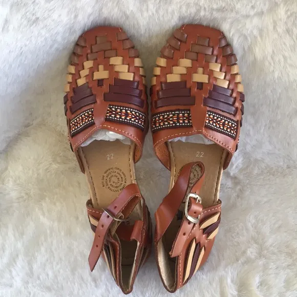 Sandy Exclusivas  Little Girl Huaraches Sandals Size 3
