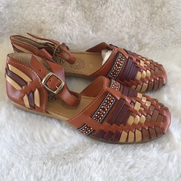 Sandy Exclusivas  Little Girl Huaraches Sandals Size 3