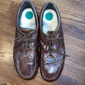 SAS brown leather lace up shoes