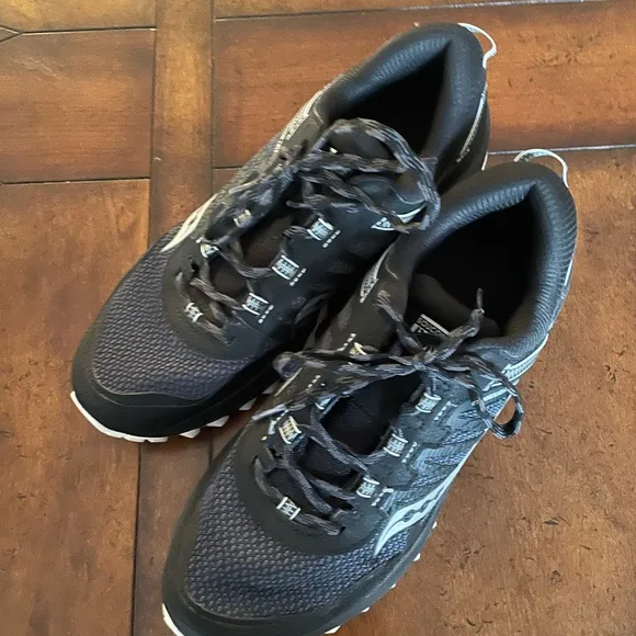Saucony Excursion TR13 Black Trail Shoes Womens Sz 8.5 Versafoam XT-900 Worn 1x