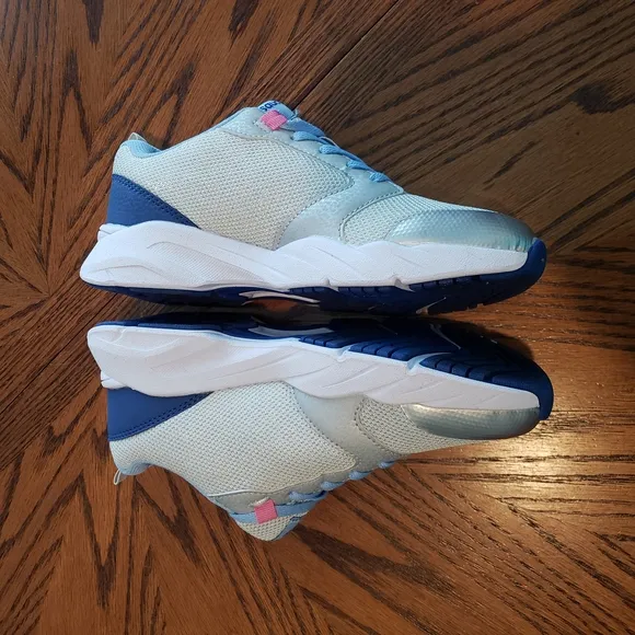Saucony Gray and Blue Sneakers