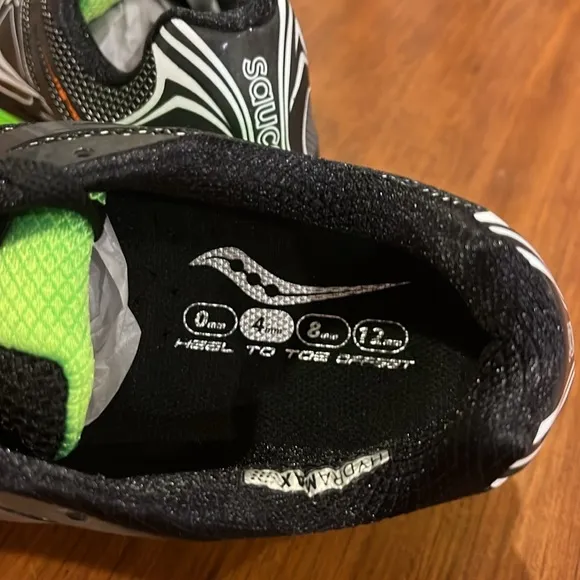 Saucony Mirage 4 shoes sneakers new 20221-3 black green Mens Size 11.5