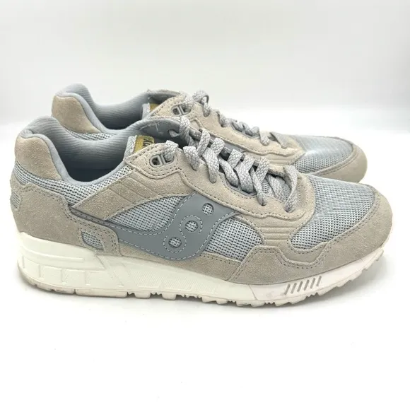 SAUCONY Shadow 5000 Grey / Cream Suede Leather Running Shoes Sneakers Size 8