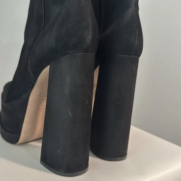 Schultz SELENE CASUAL NUBUCK BLACK PLATFORM HEELED BOOTIE