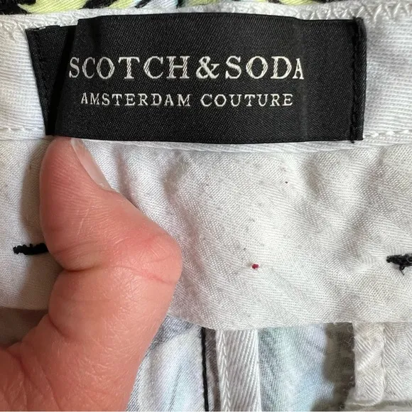 SCOTCH AND SODA BLACK/GREEN TROPICAL PALM PRINT CHINO DRESS SHORTS