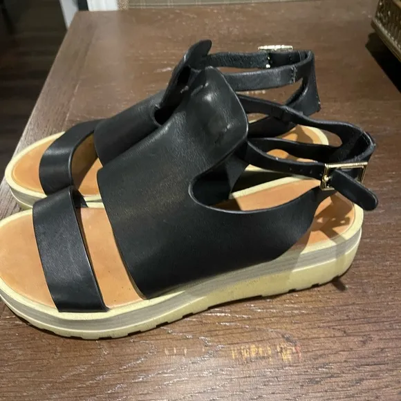 See by Chloé black leather toe strap ankle strap Sandals, 36