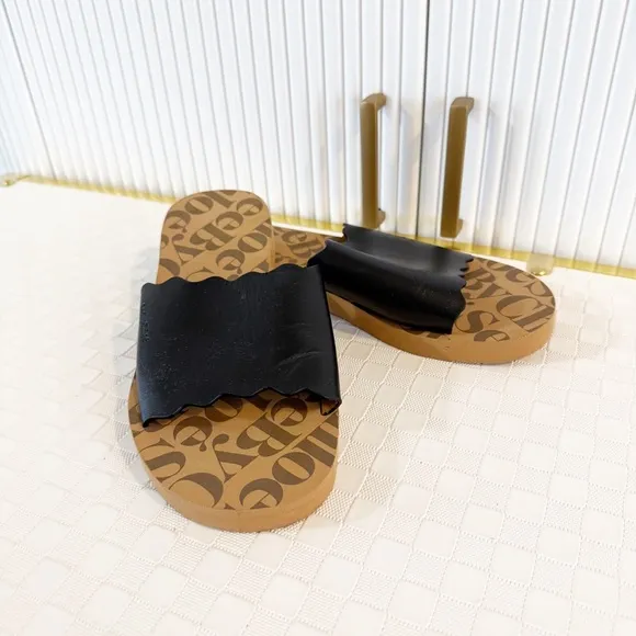 See By Chloe Essie Slip On Slide Logo Black Leather Wavy Scallop Sandal Size 39