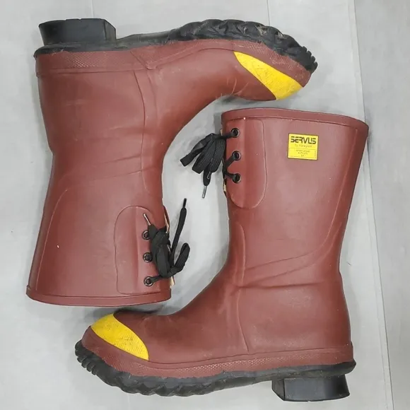 Servus steel toe boots by Honeywell brick red rubber FLAWED