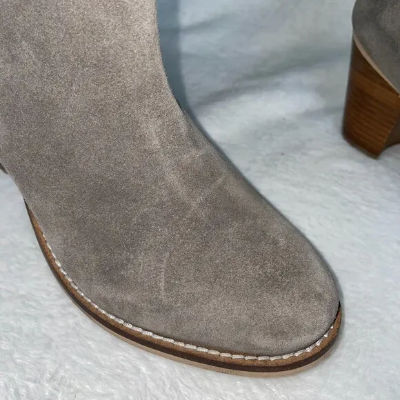 Seychelles Clavichord II Taupe Grey Booties Suede Ankle Boots Urban UO Women's 8