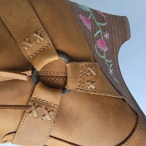 Seychelles Suede Embroidered Floral Wedge Harness Boots Size 8