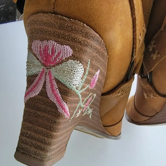 Seychelles Suede Embroidered Floral Wedge Harness Boots Size 8
