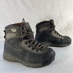 SIMMS Rivershed Studded Rubber Sole Fly Fishing Wading Boots Men US 9 DAMAGED