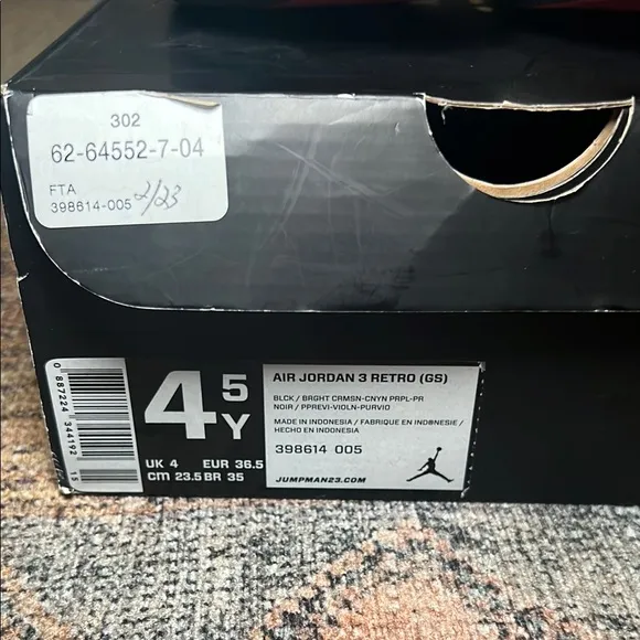 Size 4.5 Air Jordan 3 Retro Crimson and Black