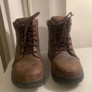 Skechers Relaxed Fit Brown Leather Oil Resistant Lace Up Boots Sz 8
