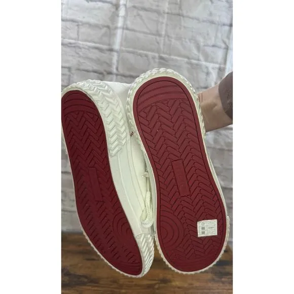 Skechers Sz 9.5 Womens White Canvas Lace up Hi-Tops Street Trax Washable NEW!