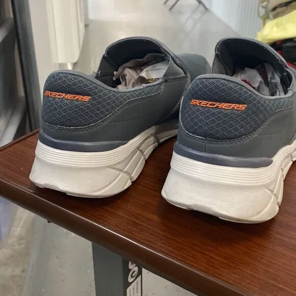 Sketcher sneakers men’s size 10