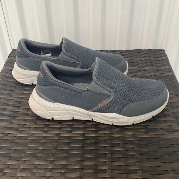 Sketcher sneakers men’s size 10