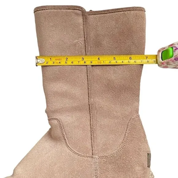 Sketchers Women 9.5 Pulley Boots Tan Suede Rubber Sole Faux Fur Hidden 3” Wedge