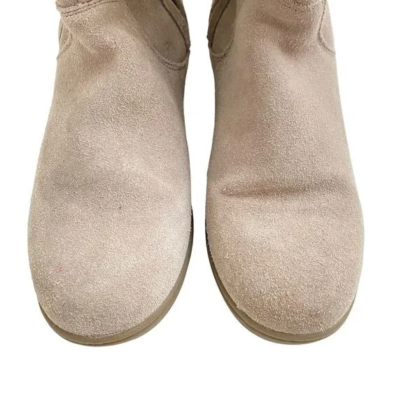 Sketchers Women 9.5 Pulley Boots Tan Suede Rubber Sole Faux Fur Hidden 3” Wedge