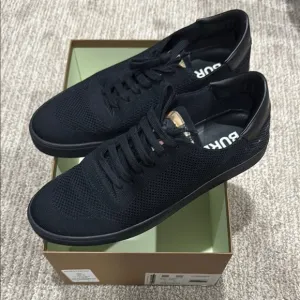 Sleek Black Canvas Sneakers with Minimalist Design