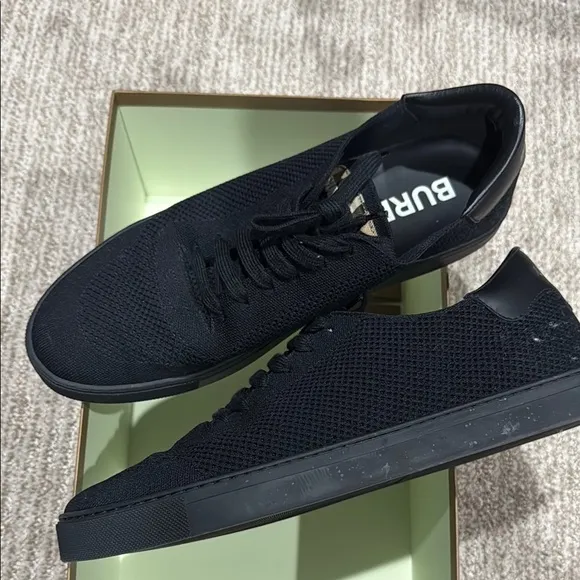 Sleek Black Canvas Sneakers with Minimalist Design