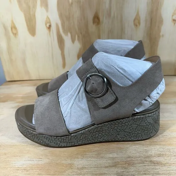 Sofft Faedra Light Grey Ankle Strap Sandals Women’s Size 10