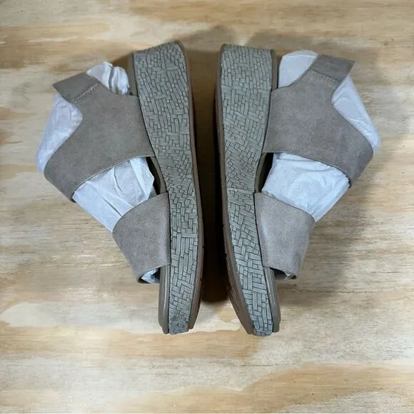 Sofft Faedra Light Grey Ankle Strap Sandals Women’s Size 10
