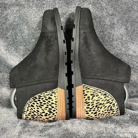 Sorel  Black/Tan Animal Print Suede Leather Side Zip Ankle Booties size 8.5