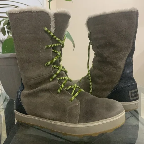 SOREL Glacy Lace Sneaker Boots