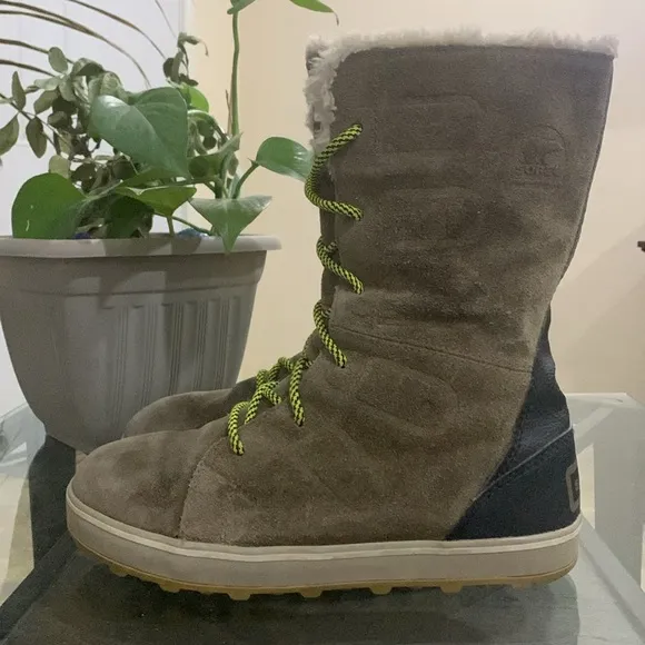 SOREL Glacy Lace Sneaker Boots