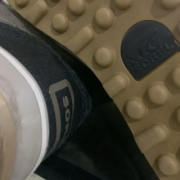 SOREL Glacy Lace Sneaker Boots