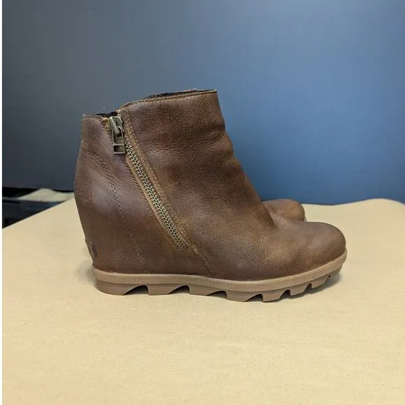 Sorel Joan of Arctic Wedge II Leather Heeled Ankle Booties Boots Tan Brown 8.5
