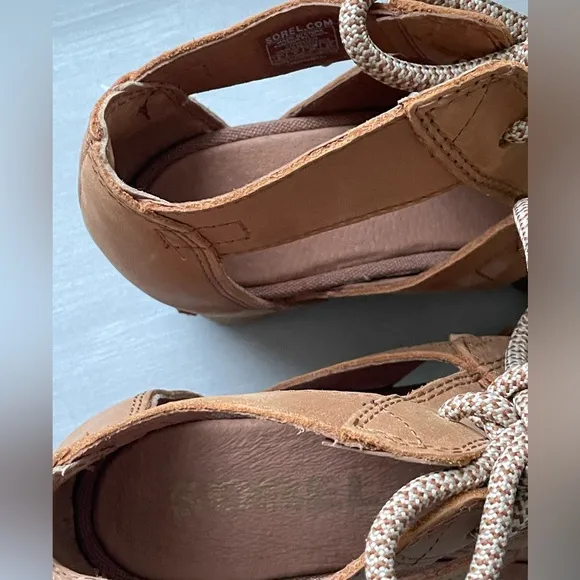 SOREL Joanie Il leather wedge sandals