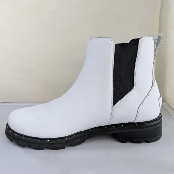Sorel Lennox White Leather Chelsea Ankle Boots Slip Ons Womens Size 9.5