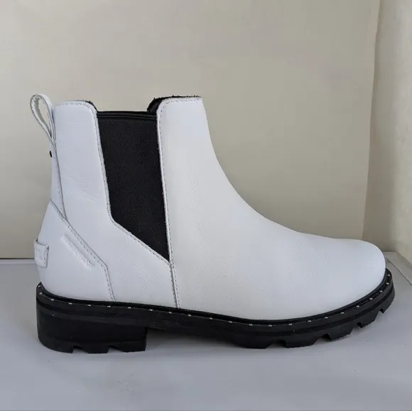 Sorel Lennox White Leather Chelsea Ankle Boots Slip Ons Womens Size 9.5