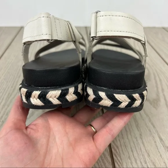 Sorel Roaming Crisscross Espadrille Chevron Pattern Sandals US9 Chalk $110