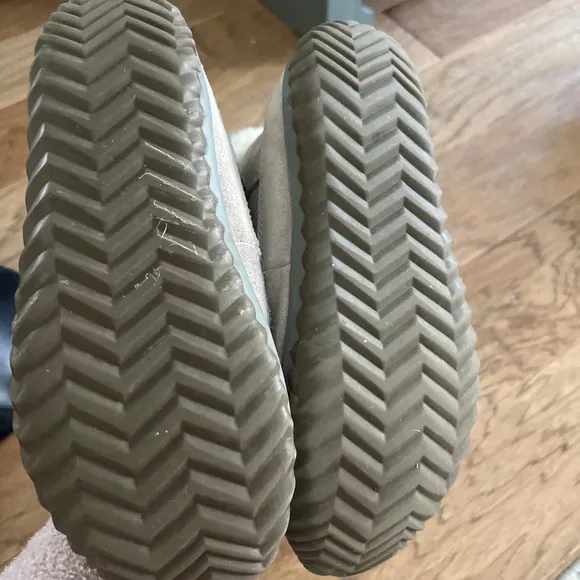 Sorel sherling  lined boots