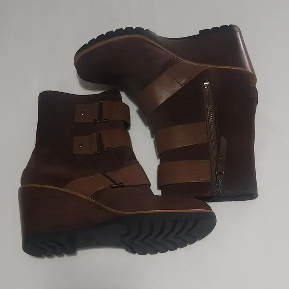 Sorel  Winter Boots Brown Leather Suede Mid Calf Wedge Size 8