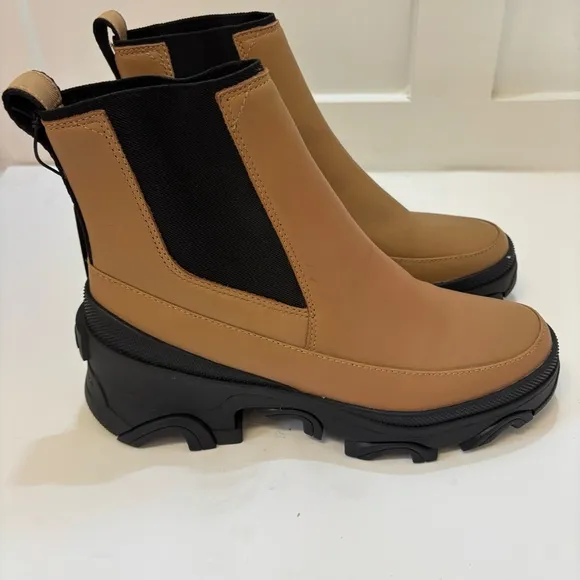 SOREL Women's Brex Waterproof Chelsea Boots Sz 8M