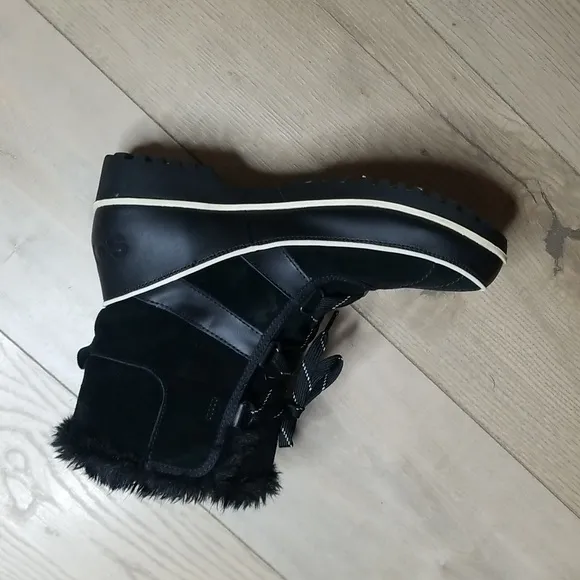 Sorel Women's Tivoli V Winter Boot black sz 10 NWOT