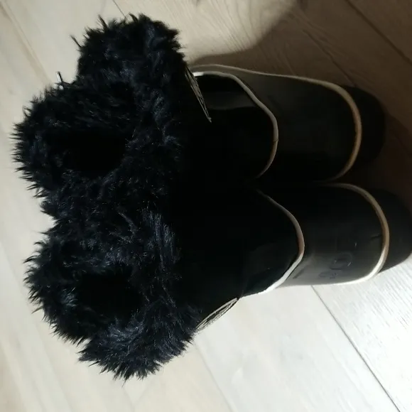 Sorel Women's Tivoli V Winter Boot black sz 10 NWOT