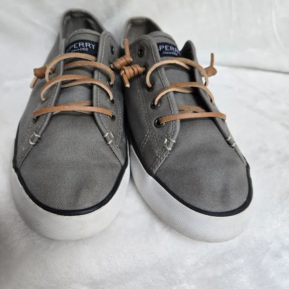 Sperry Pier Loop Gray Canvas Sneakers Size 9.5 Slip On Shoes Beach Summer Coast