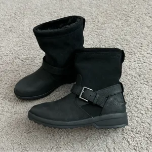 Sperry Shoes Womens Size 6 Black Leather Suede Buckle Shearling Lined Boots